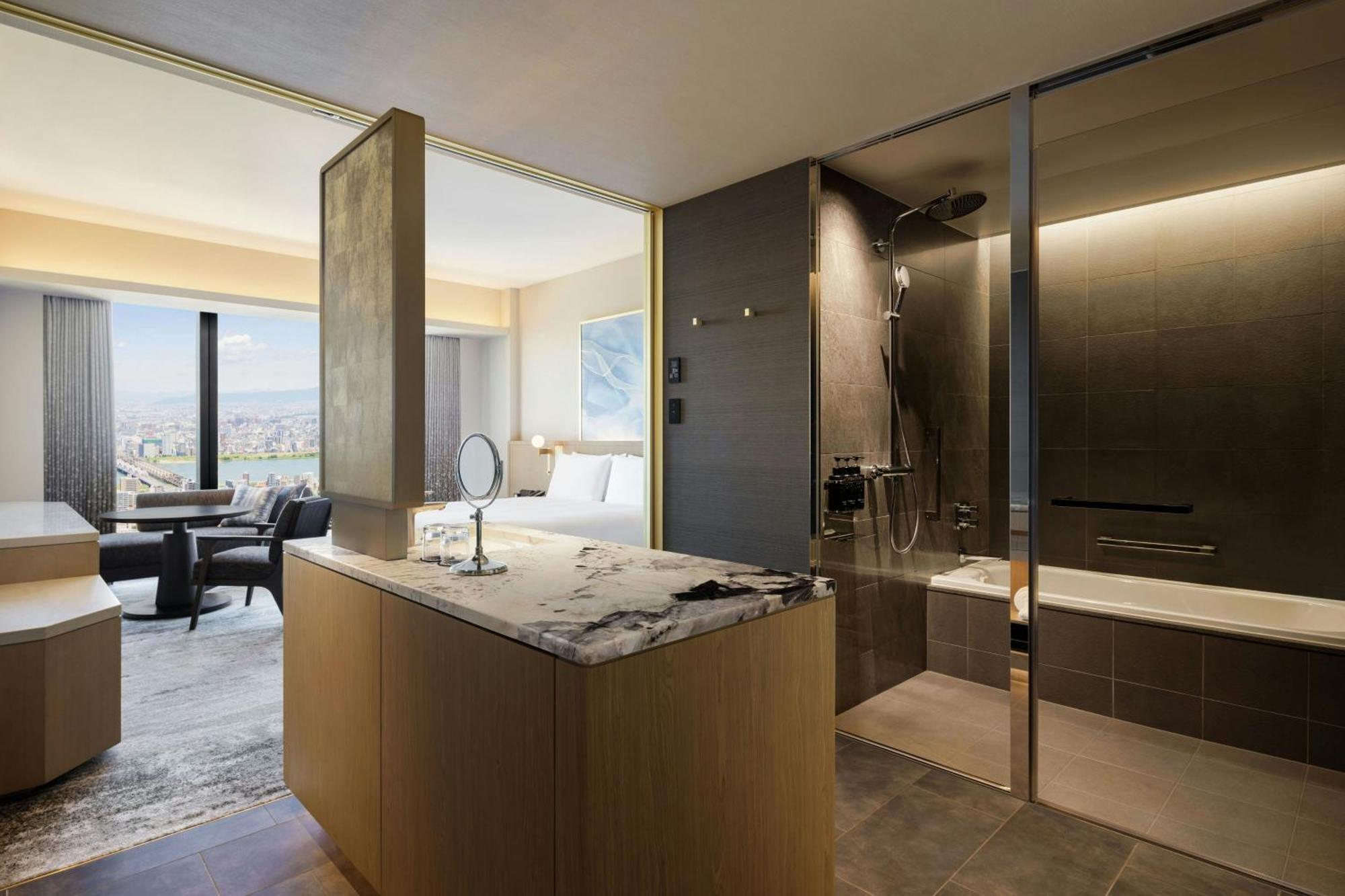 The Osaka Station Hotel, Autograph Collection Extérieur photo
